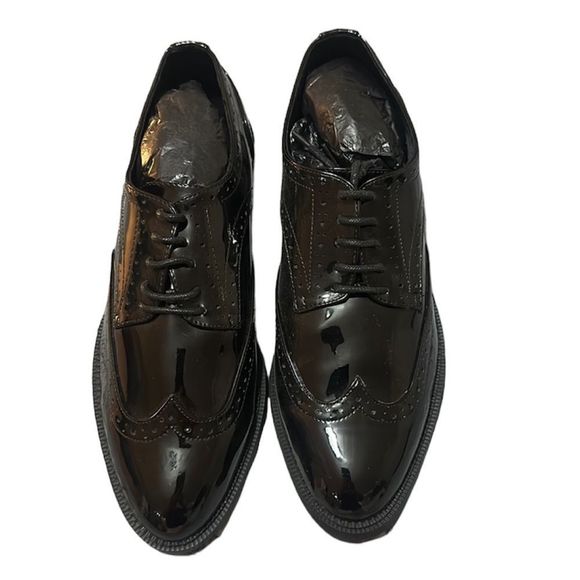ASOS Other - Brand new Gender neutral black dress shoes.  Size 7